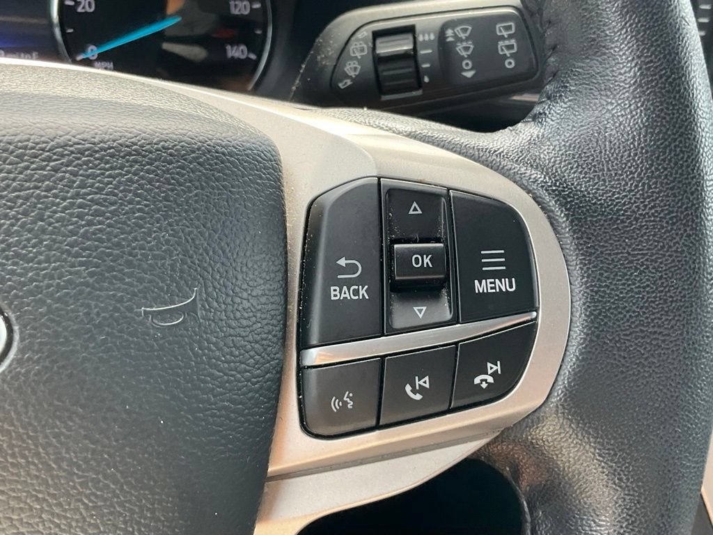 Used 2022 Ford Explorer XLT w/ Equipment Group 202A AWD/4WD image 5
