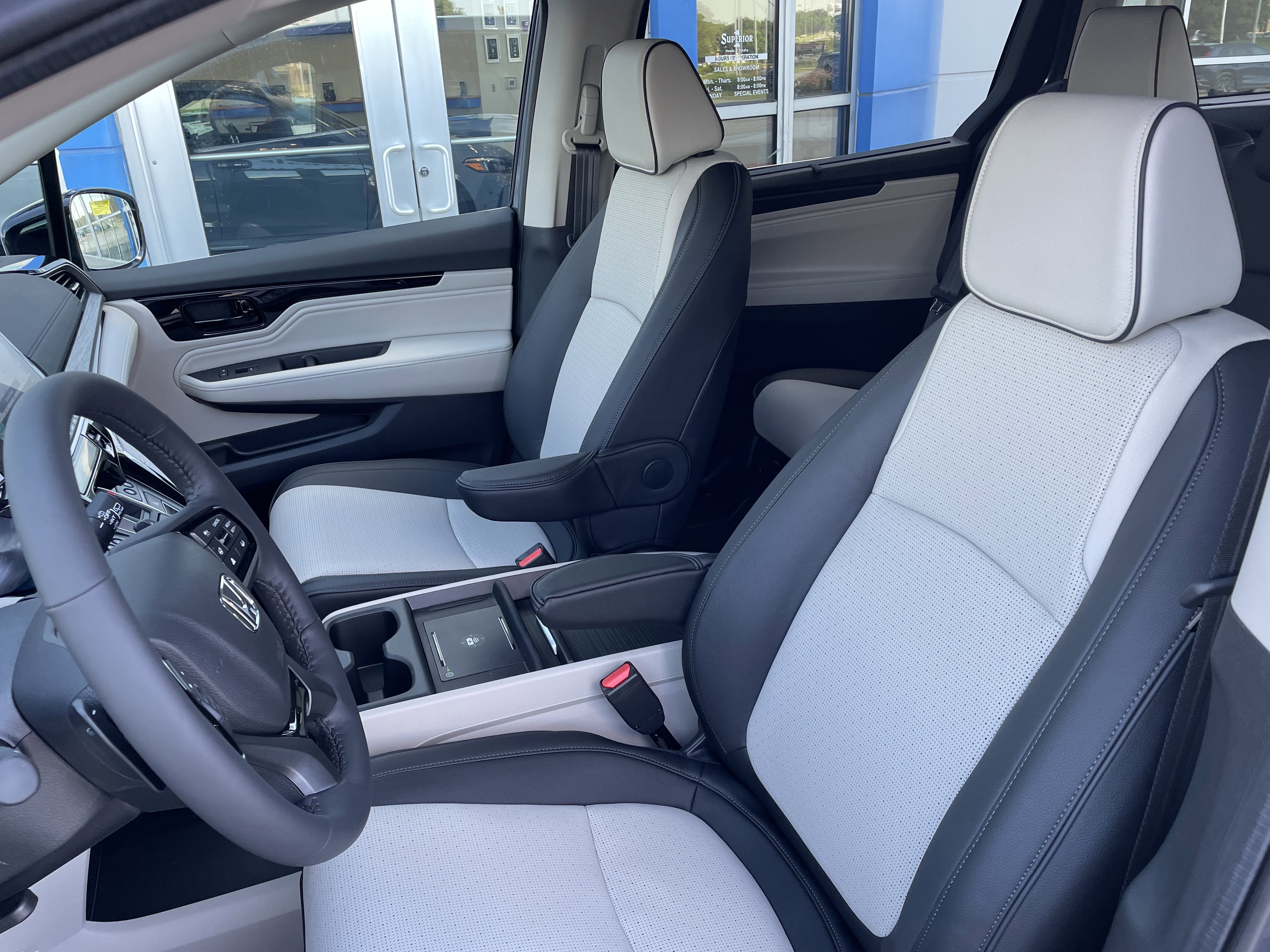 New 2026 Honda Odyssey Elite image 8
