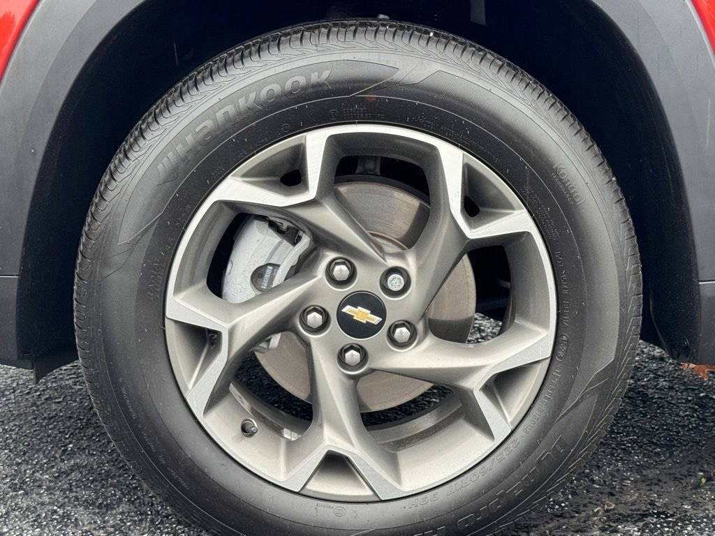 Used 2024 Chevrolet Trax LT image 9