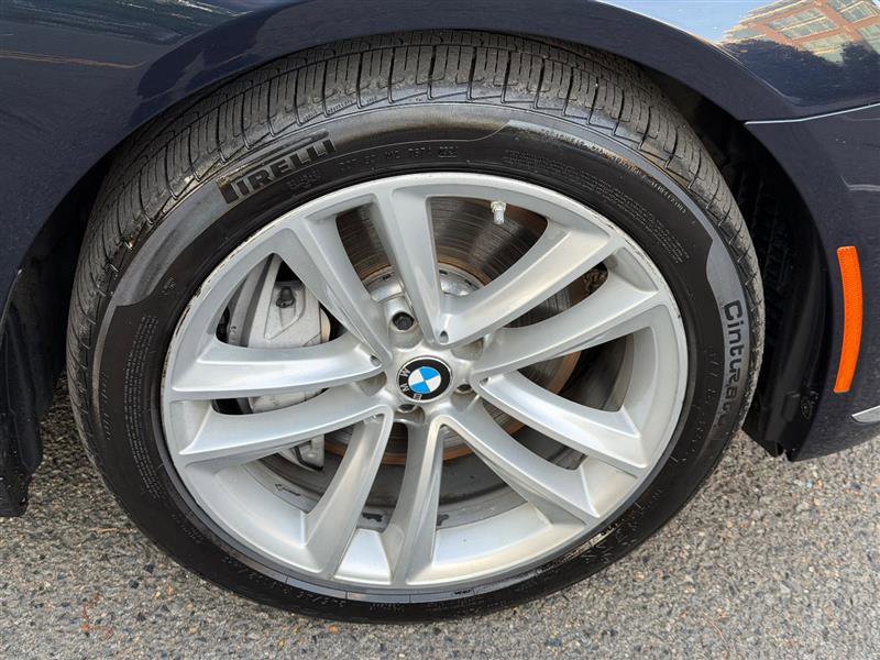 Used 2019 BMW 750i xDrive w/ Luxury Rear Seating Package AWD/4WD image 17