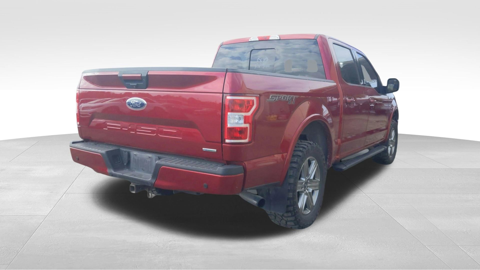 Used 2018 Ford F150 XLT w/ Equipment Group 302A Luxury AWD/4WD image 6