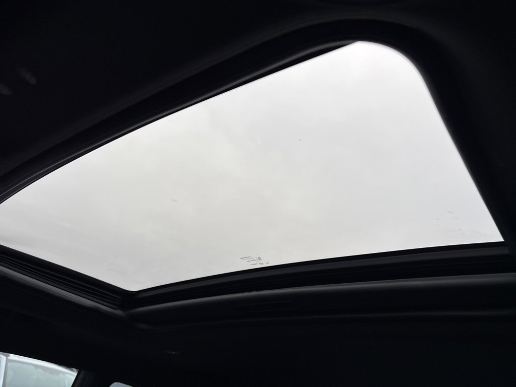 Used 2017 Dodge Challenger R/T w/ Blacktop Package image 22