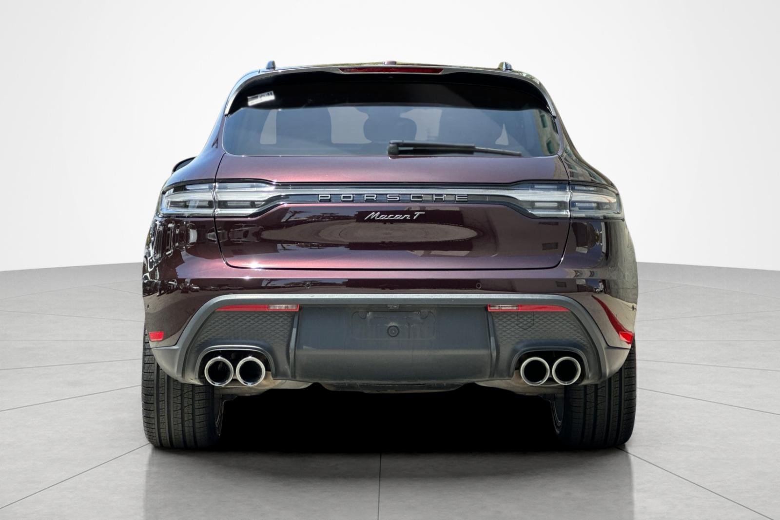 Used 2023 Porsche Macan AWD/4WD image 4