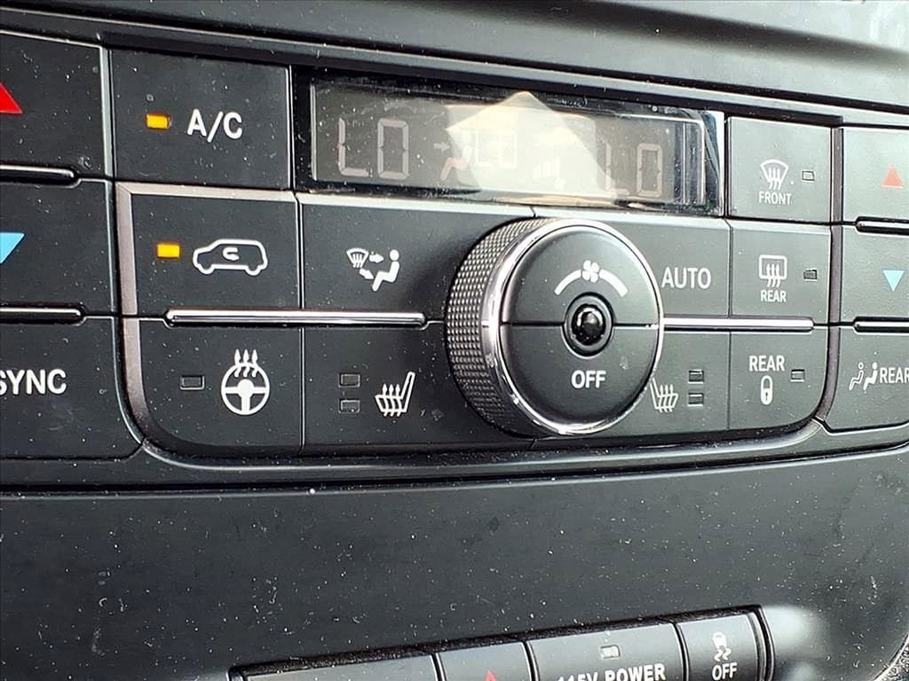 Used 2019 Dodge Grand Caravan GT FWD image 14