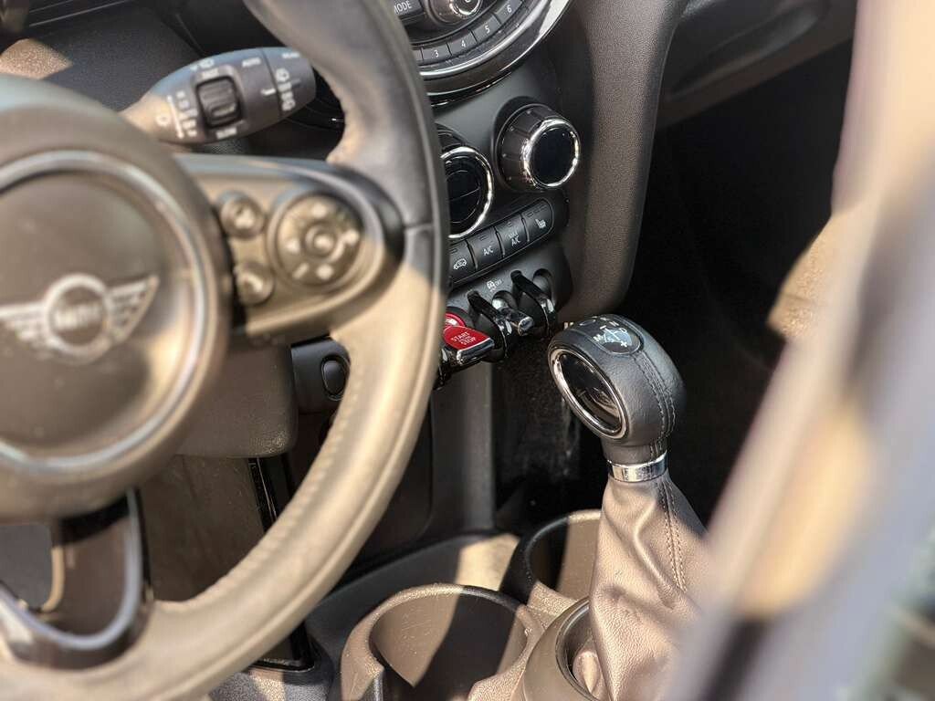 Used 2019 MINI Cooper 2-Door Hardtop FWD image 12