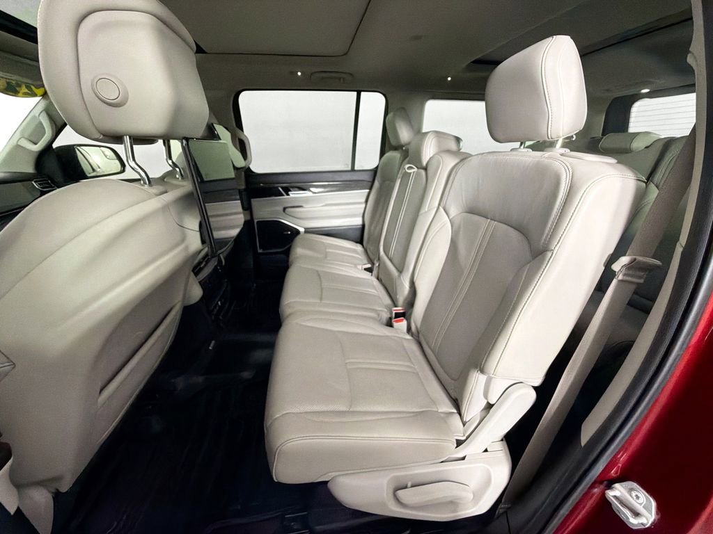 Used 2022 Jeep Wagoneer Series II w/ Premium Group I image 26