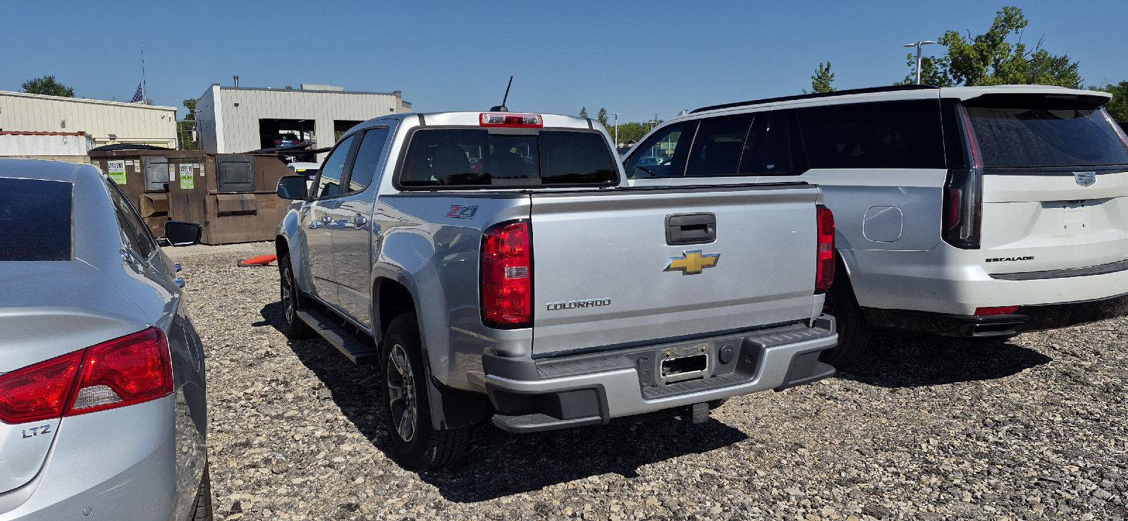 Used 2015 Chevrolet Colorado Z71 AWD/4WD image 4