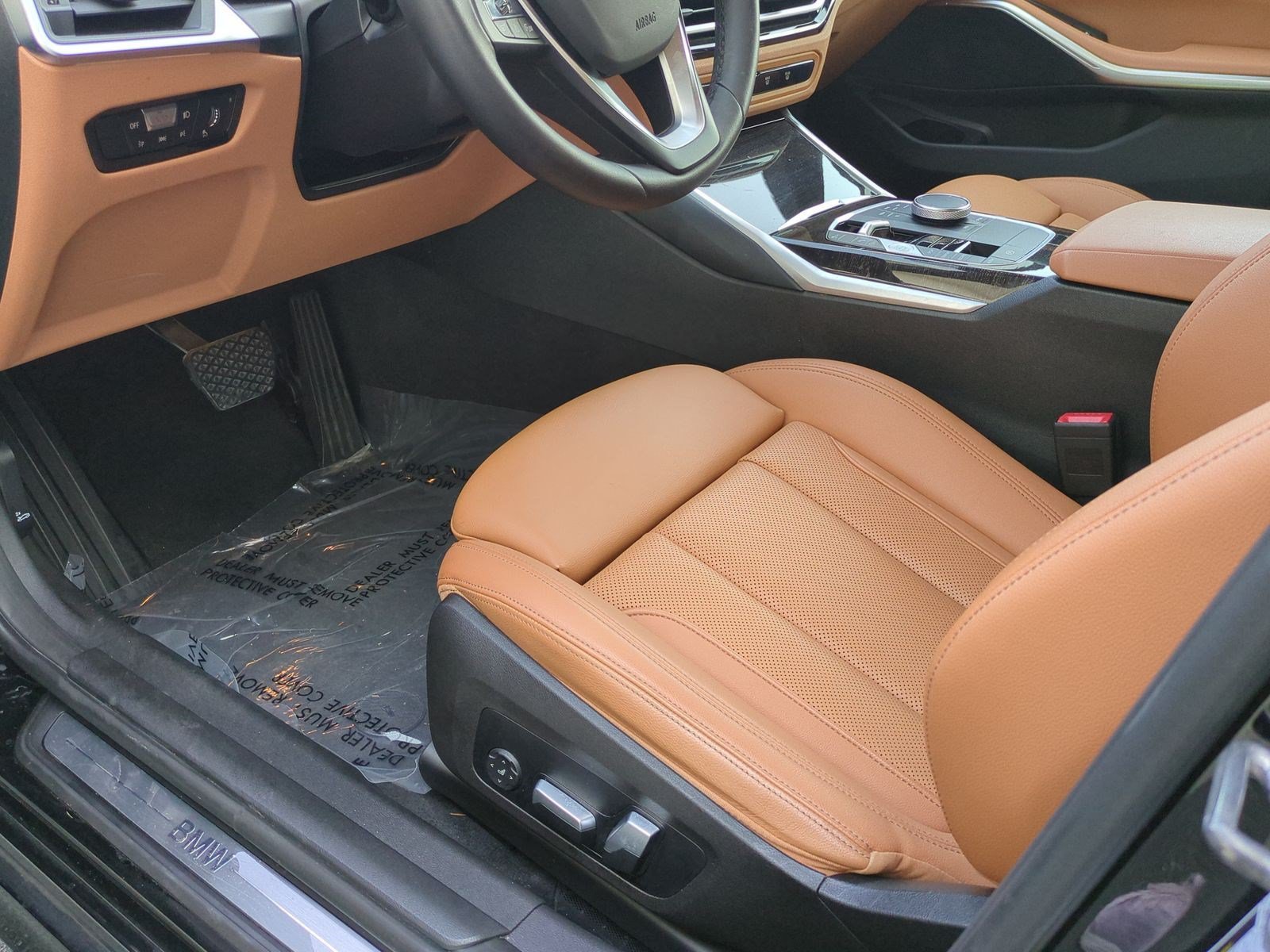 Certified 2023 BMW 330i Sedan w/ Driving Assistance Package RWD image 17