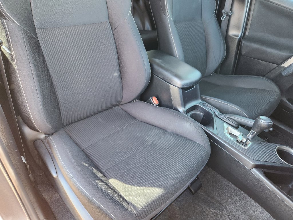 Used 2015 Toyota RAV4 XLE FWD image 24