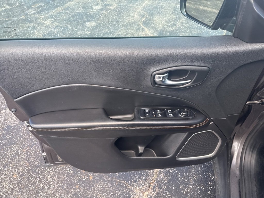 Used 2020 Jeep Compass Limited image 23