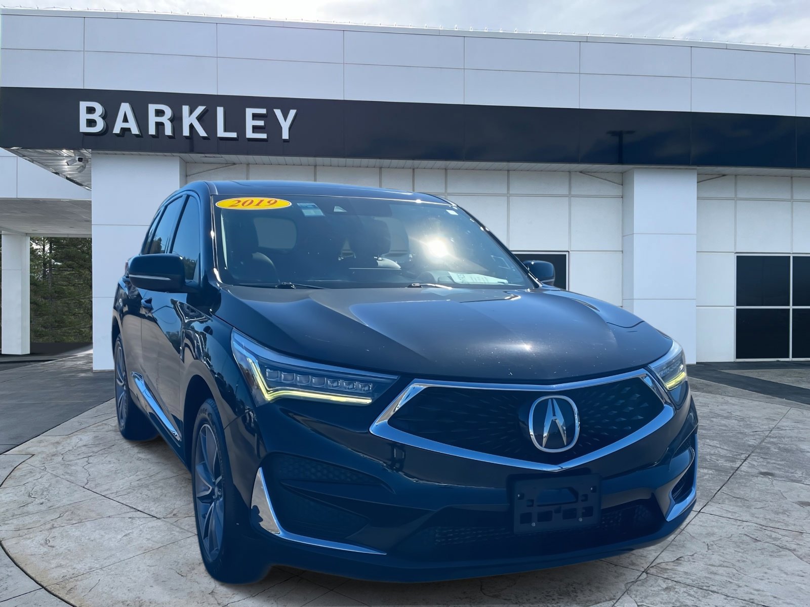 Used 2019 Acura RDX FWD w/ Technology Package image 1