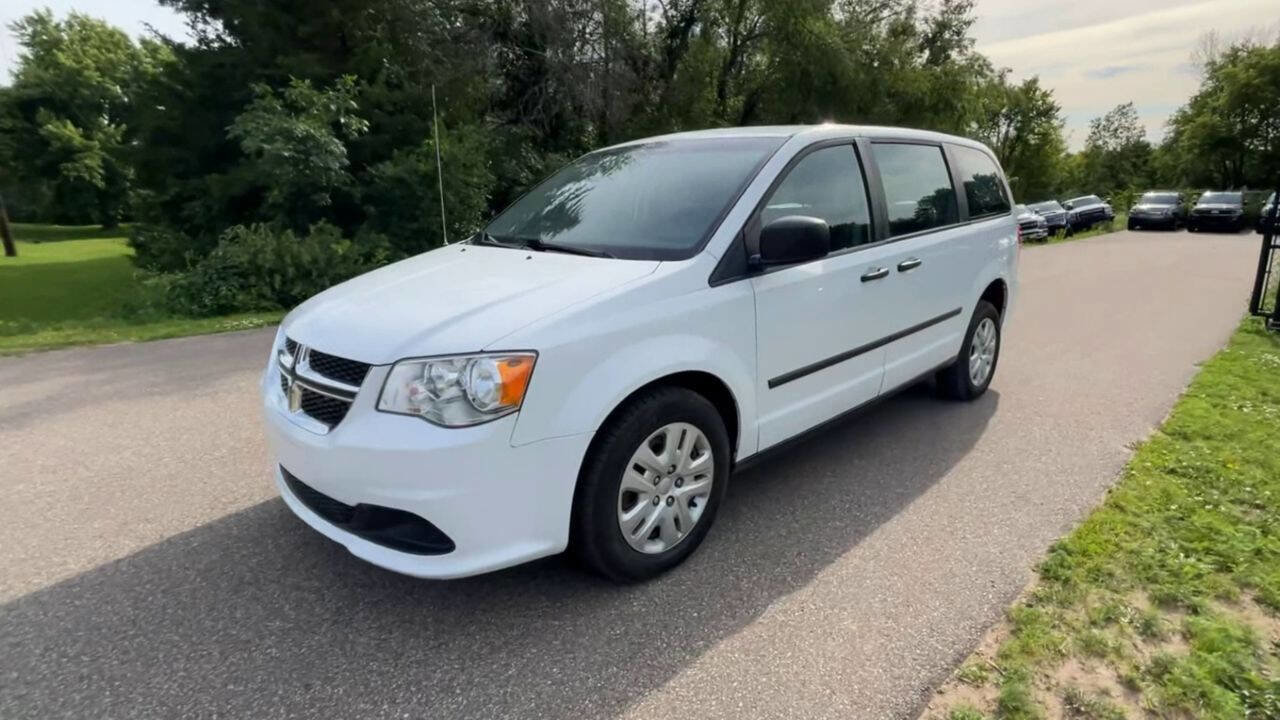 Used 2016 Dodge Grand Caravan American Value Package image 3