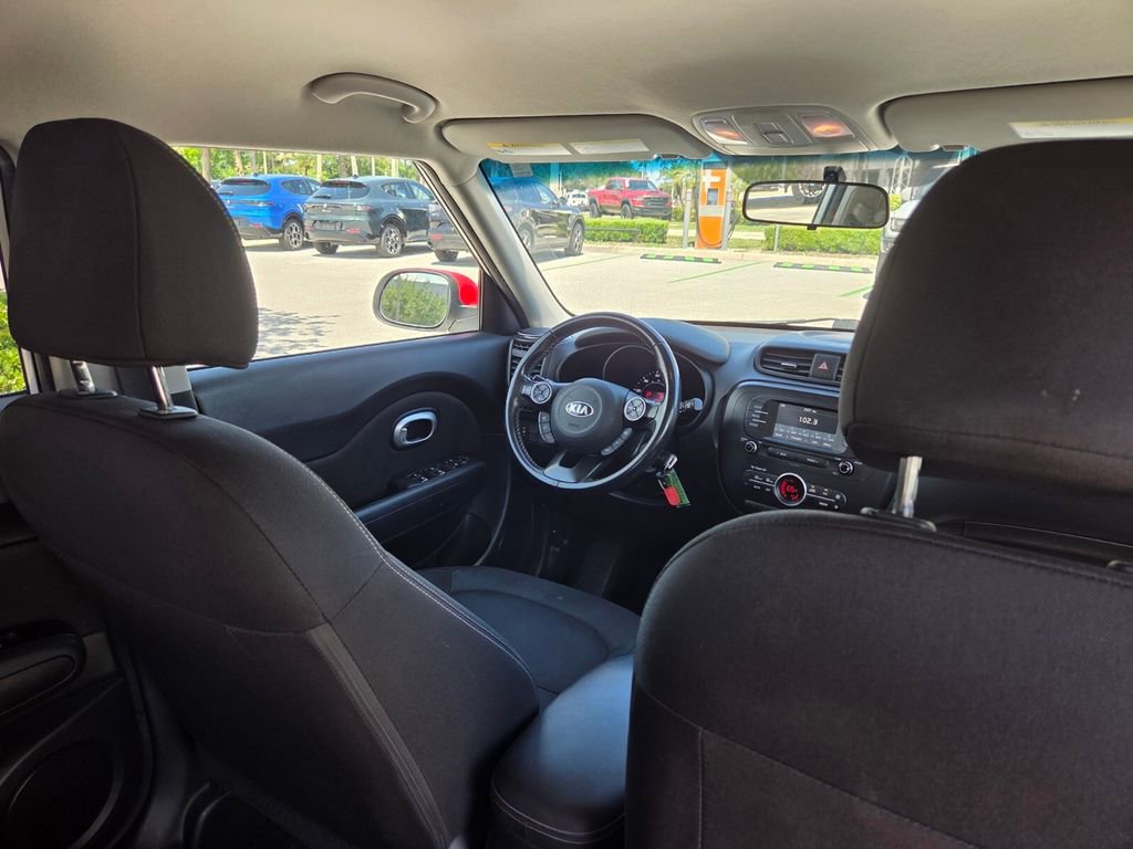 Used 2017 Kia Soul + w/ Designer's Package FWD image 30