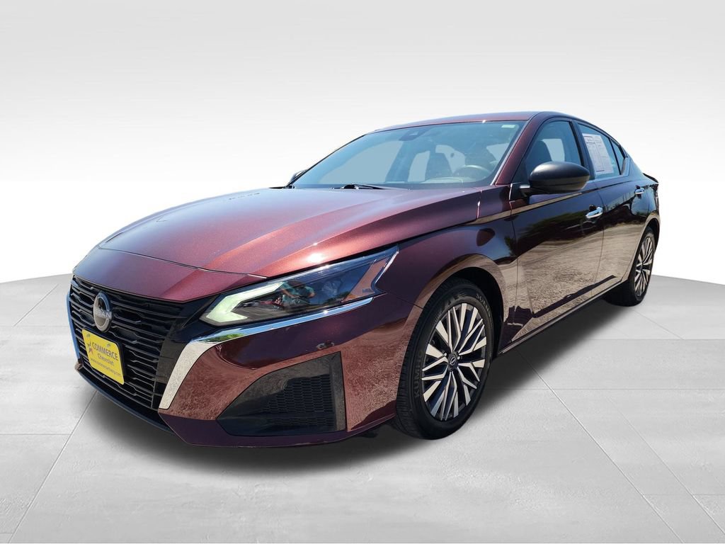 Used 2025 Nissan Altima 2.5 SV FWD video 3