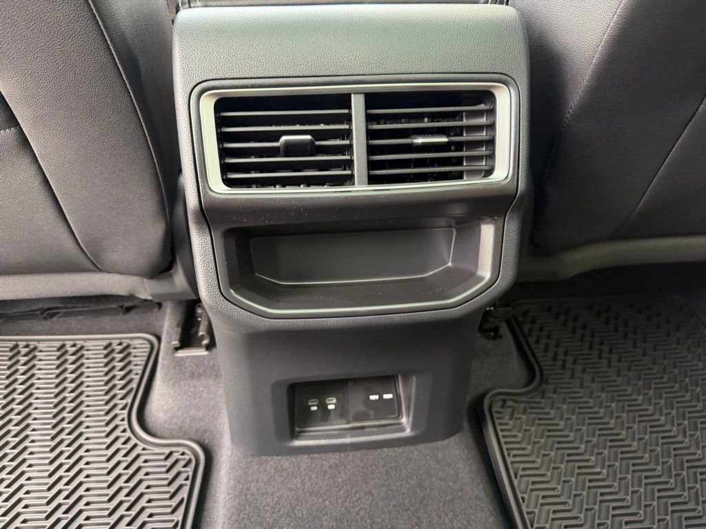 New 2026 Volkswagen Atlas Cross Sport SE image 29