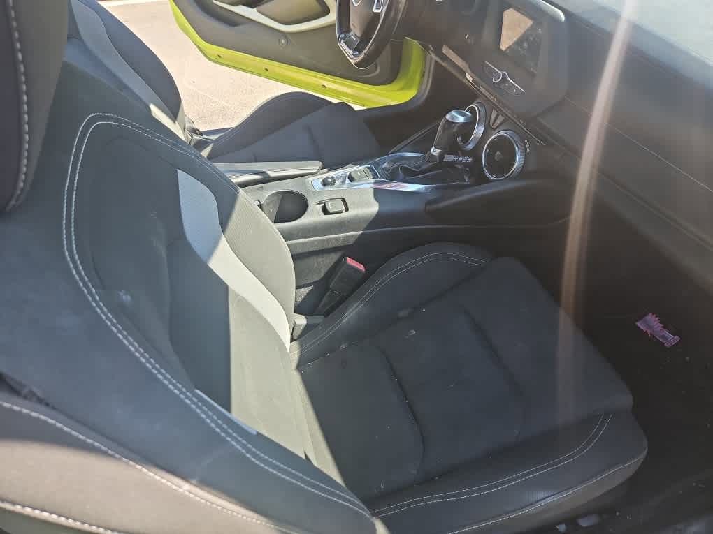Used 2019 Chevrolet Camaro LT RWD image 17
