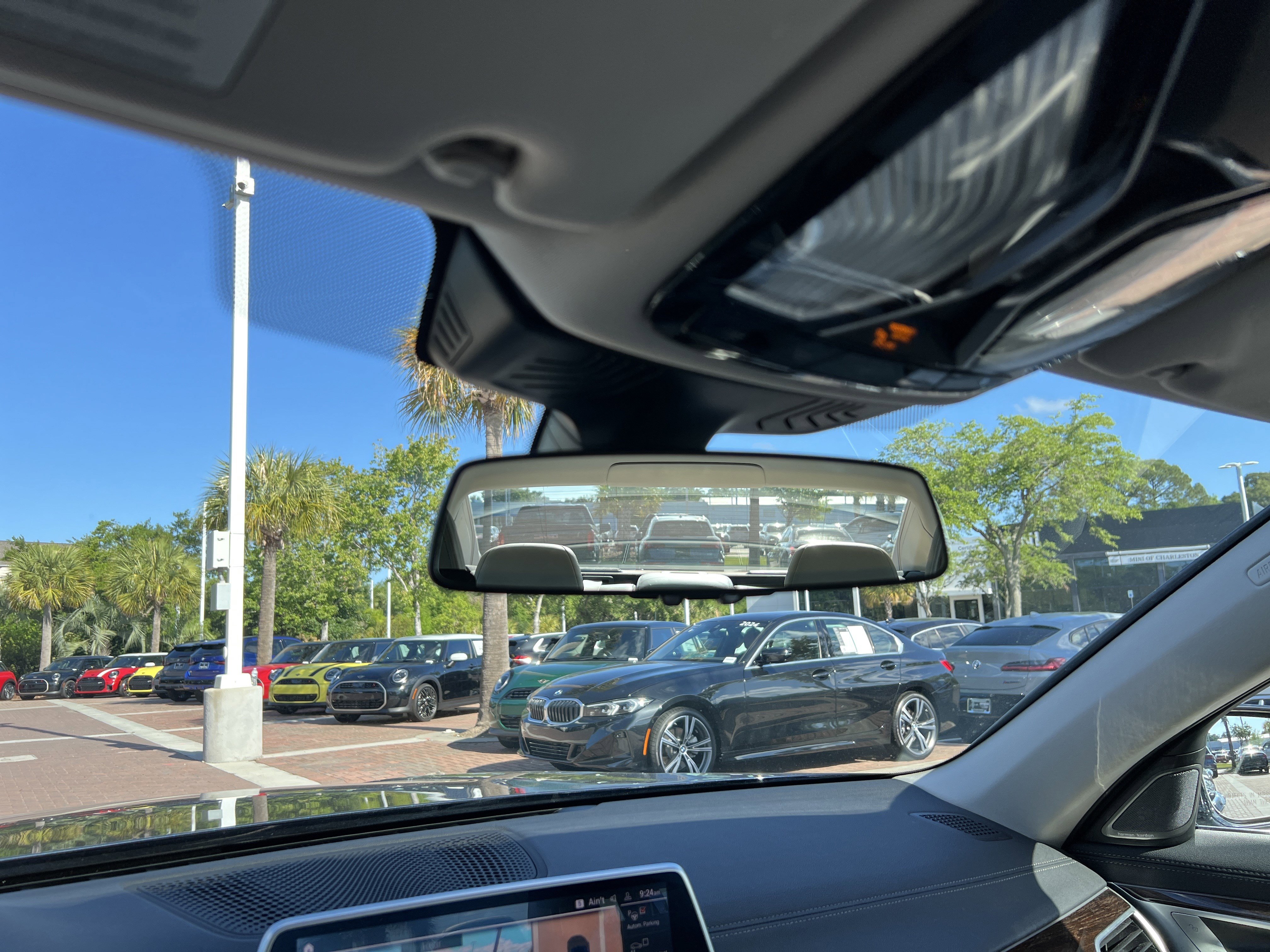 Used 2020 BMW 740i w/ Premium Package RWD image 27