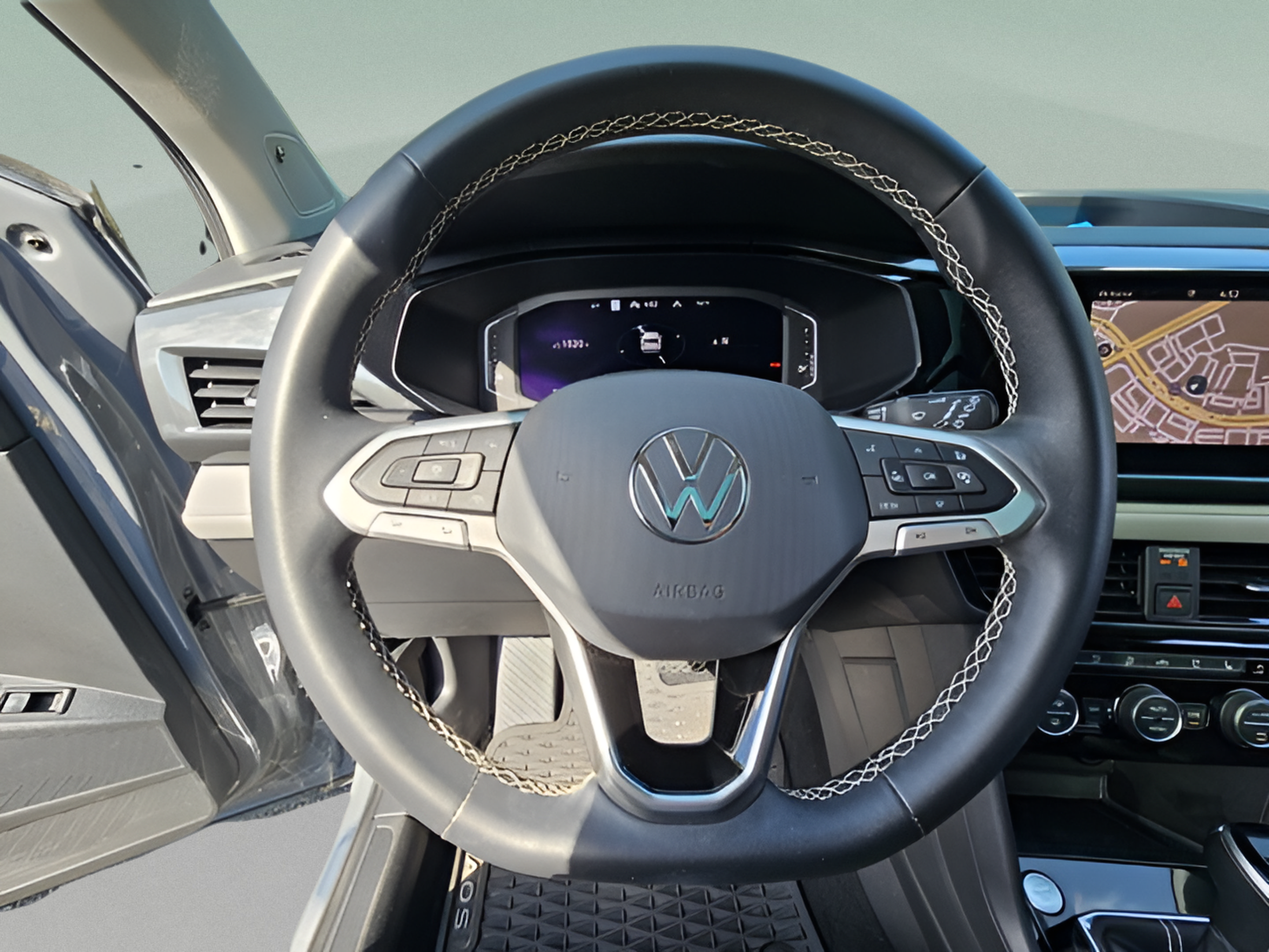 Certified 2022 Volkswagen Taos SEL AWD/4WD image 22