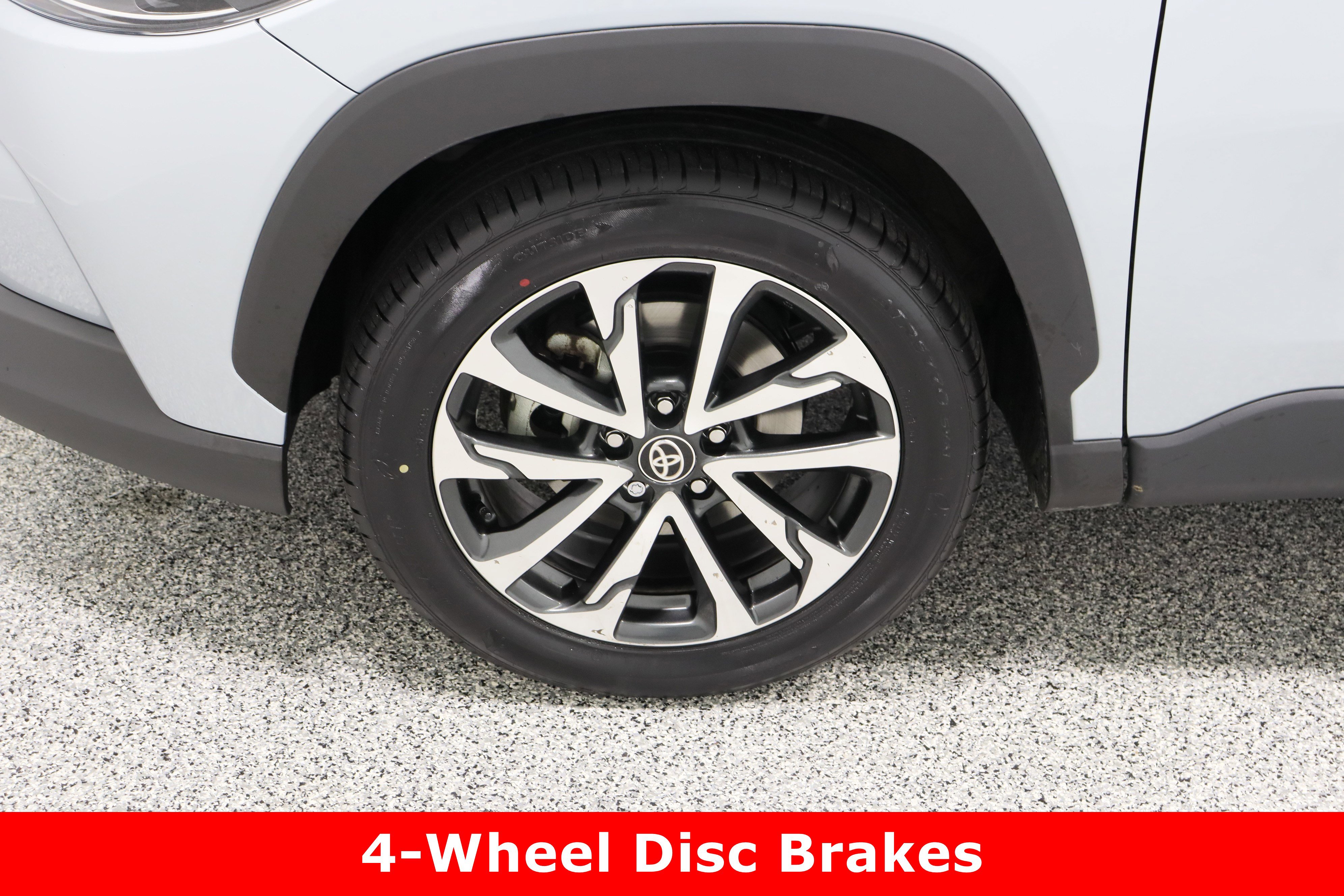 Certified 2024 Toyota Corolla Cross XLE image 11