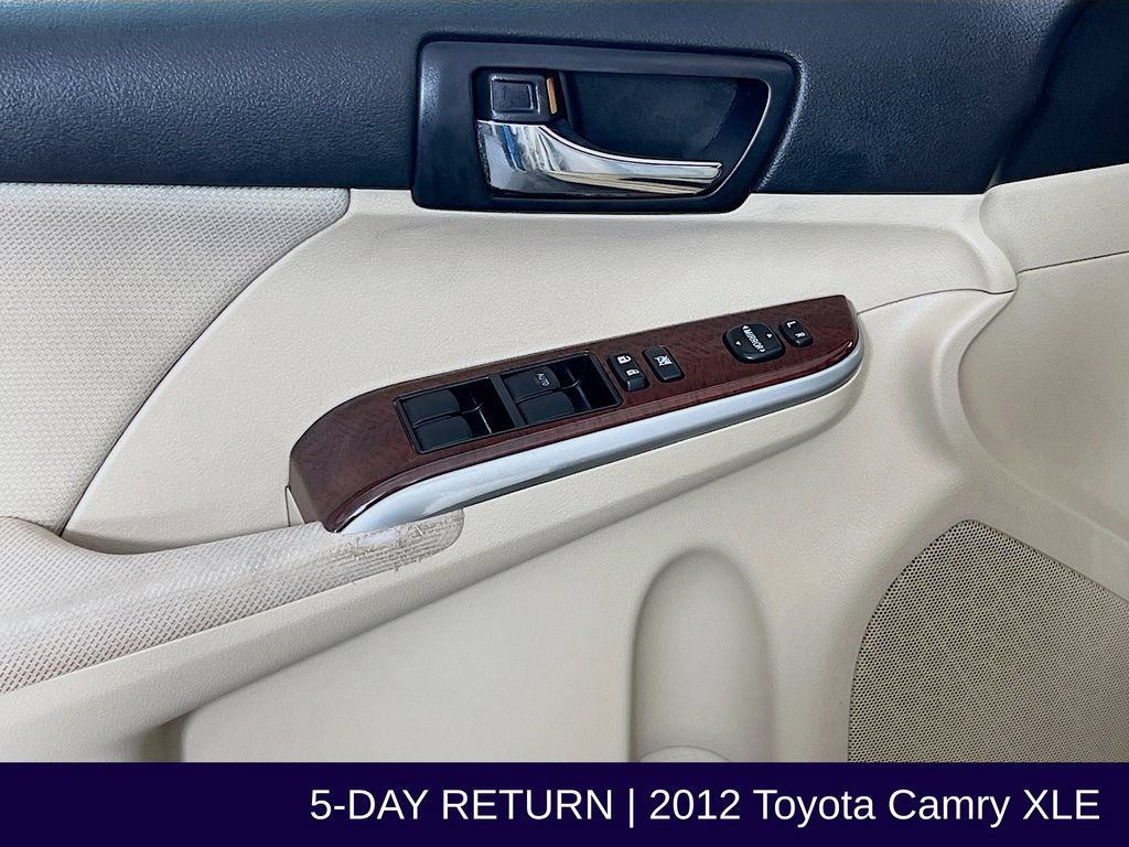 Used 2012 Toyota Camry XLE FWD image 23