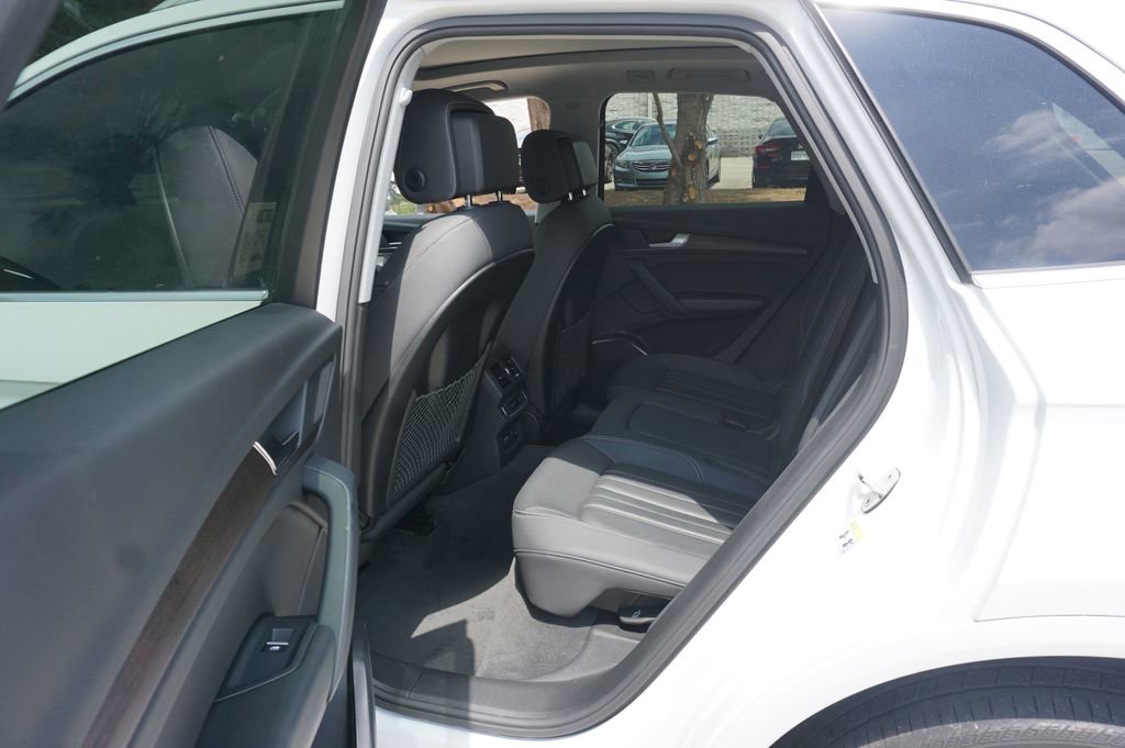 Used 2023 Audi Q5 2.0T Premium w/ Convenience Package AWD/4WD image 15