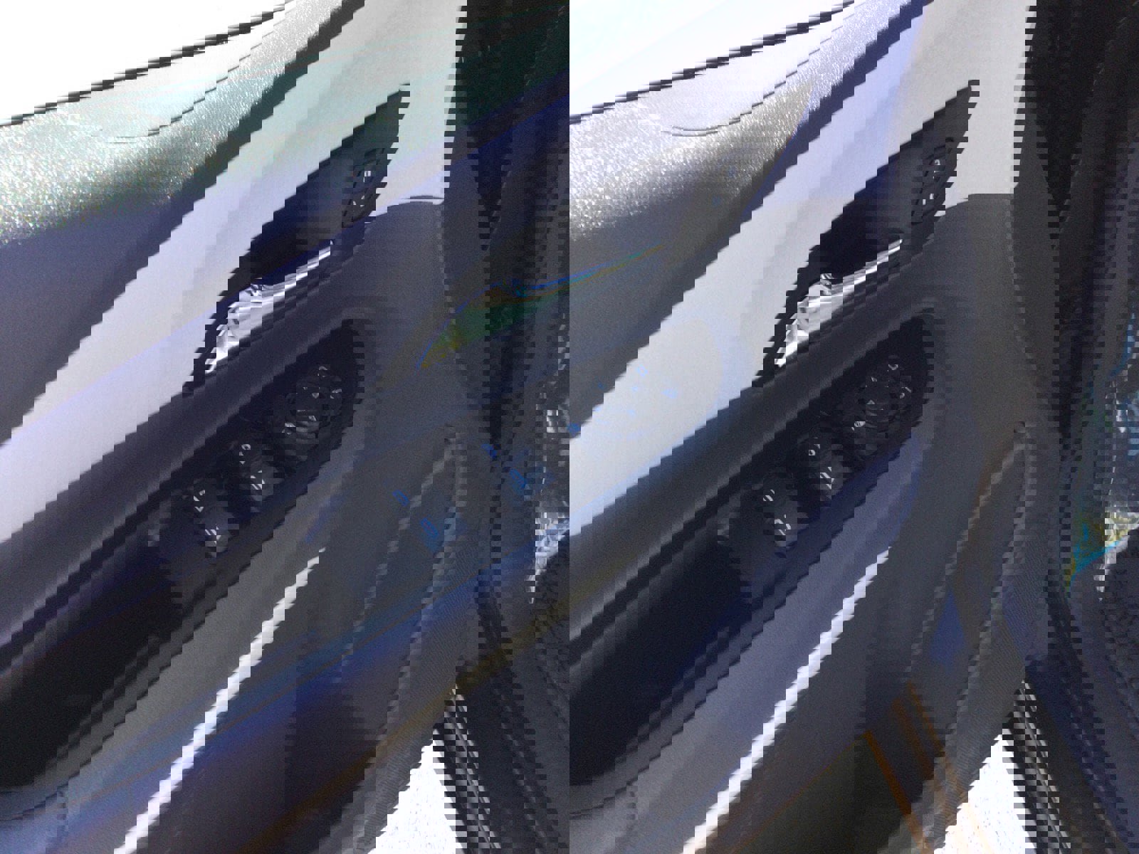 Used 2019 Chevrolet Bolt LT image 12