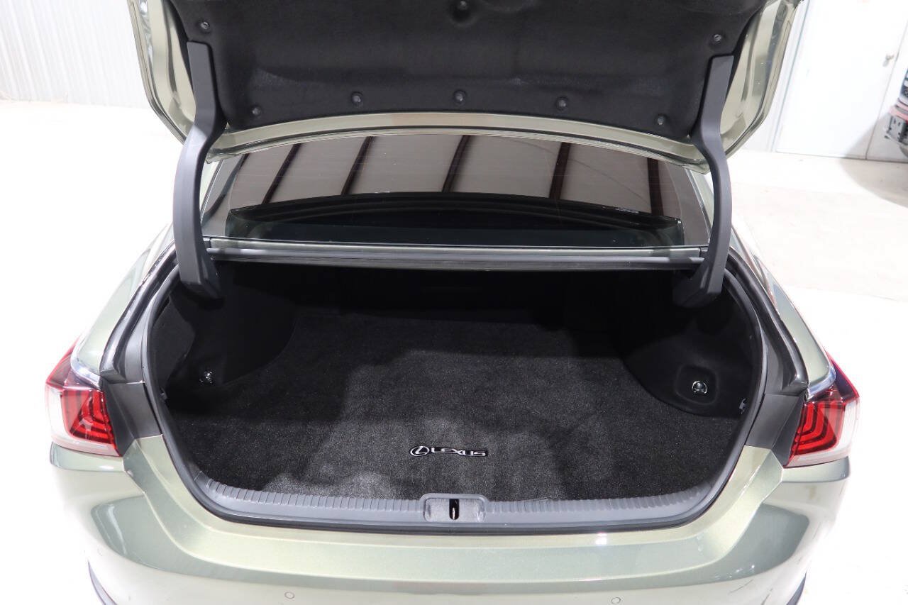 Used 2025 Lexus ES 300h w/ Premium Package FWD image 27