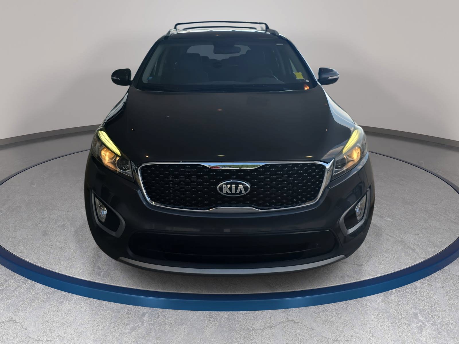 Used 2016 Kia Sorento EX w/ EX Premium Package FWD image 2