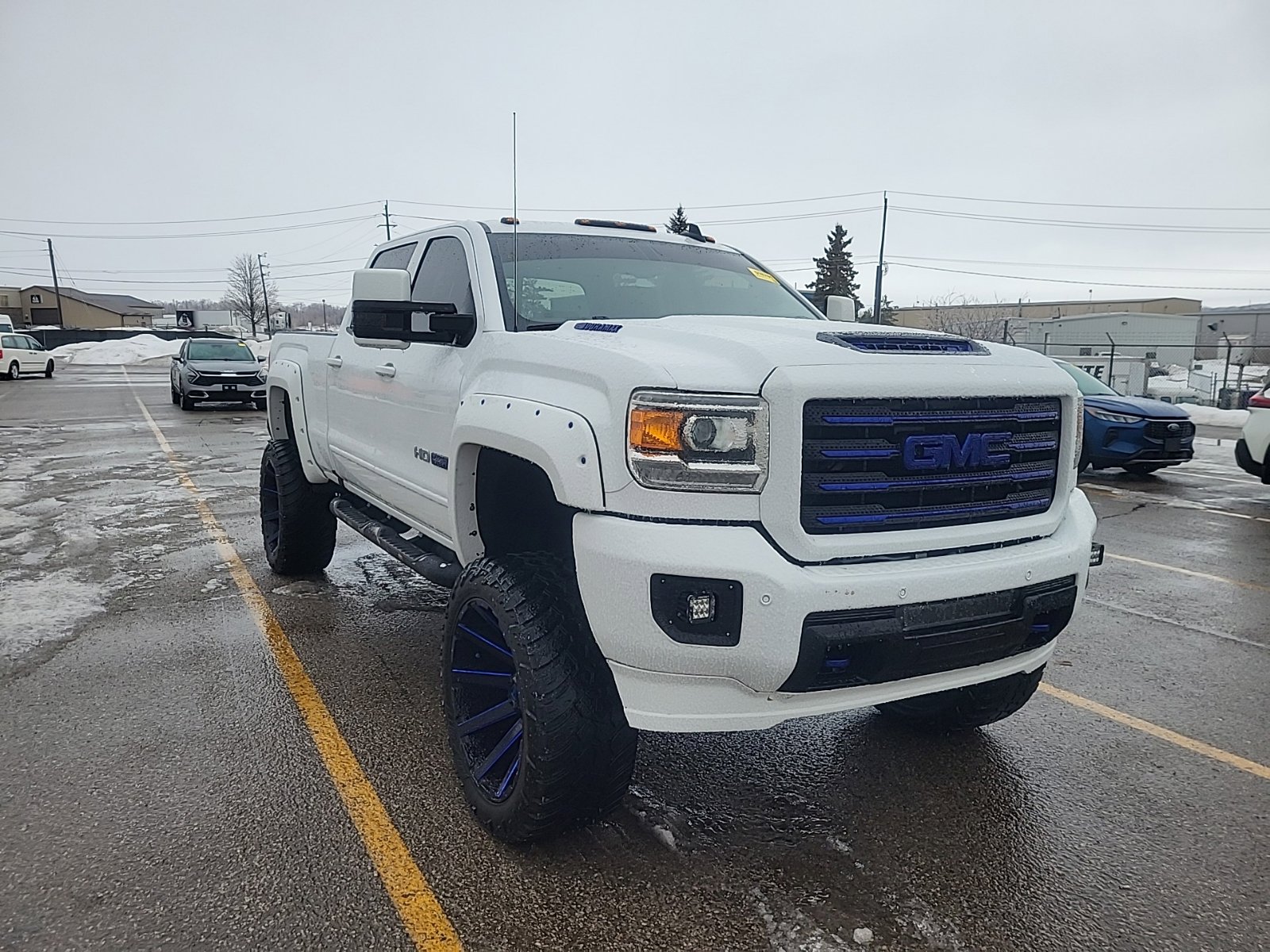 Used 2019 GMC Sierra 2500 SLT w/ All Terrain HD Package image 5