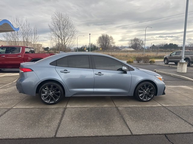 Used 2023 Toyota Corolla SE w/ Carpet Mat Package (TMS) image 4