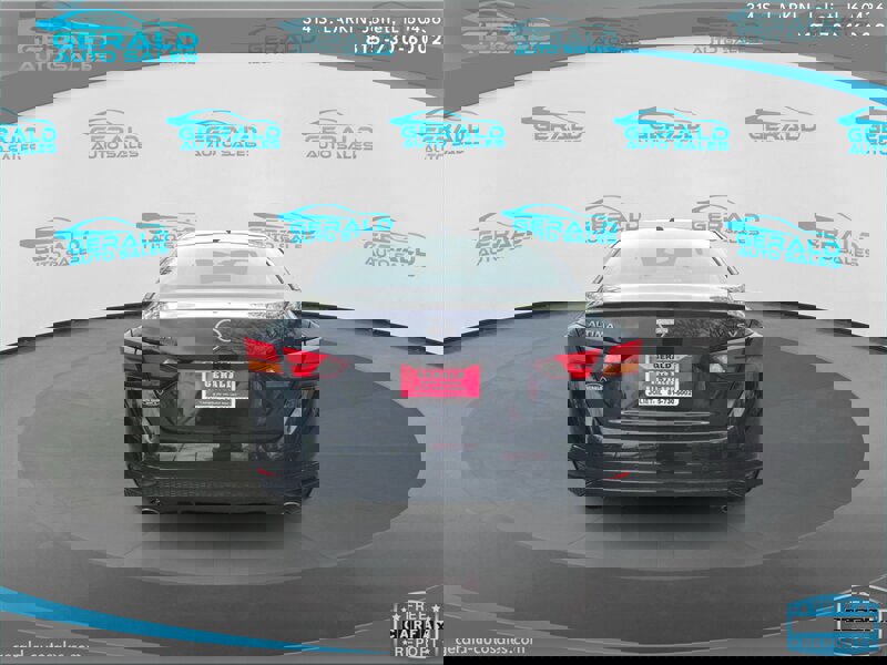 Used 2023 Nissan Altima 2.5 SV w/ SV Premium Package FWD image 4