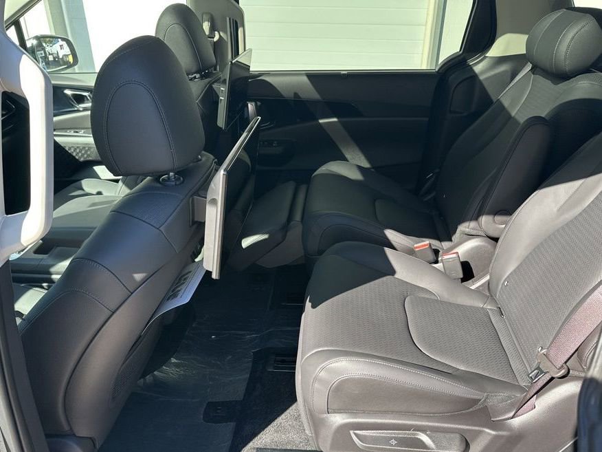 New 2026 Kia Carnival SX Prestige FWD image 21