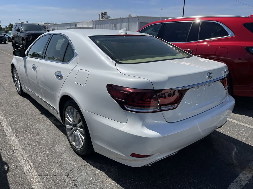 Used 2015 Lexus LS 460 AWD w/ Comfort Package image 6