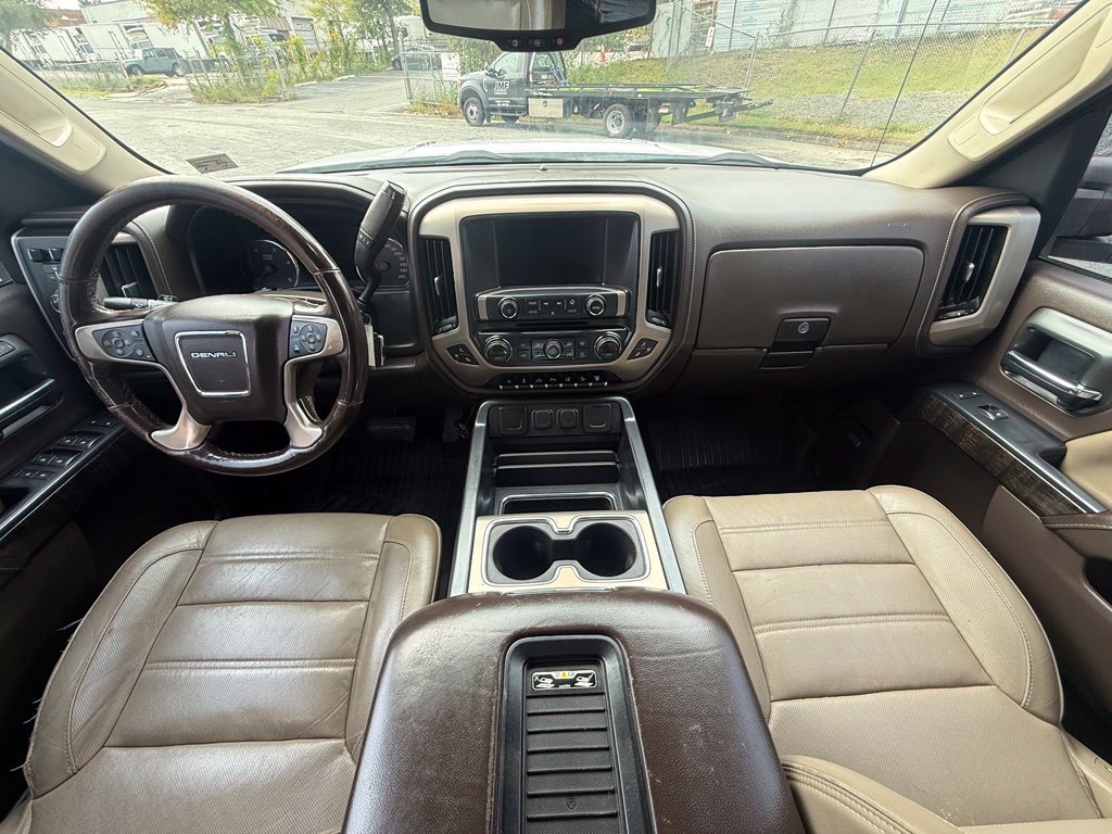 Used 2016 GMC Sierra 3500 Denali w/ Duramax Plus Package AWD/4WD image 32