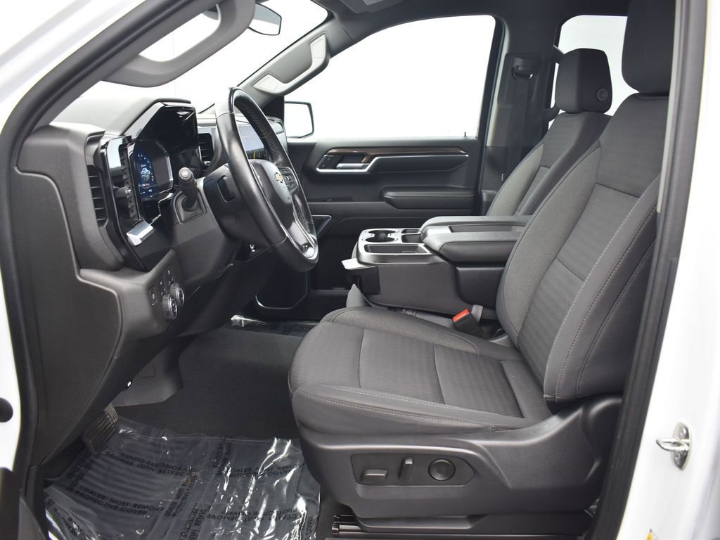 Used 2023 Chevrolet Silverado 1500 LT image 8