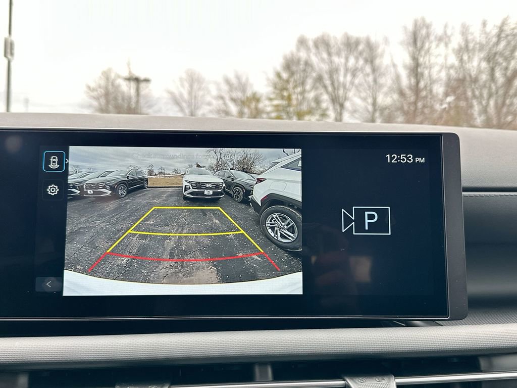 Used 2025 Hyundai Tucson SE image 36