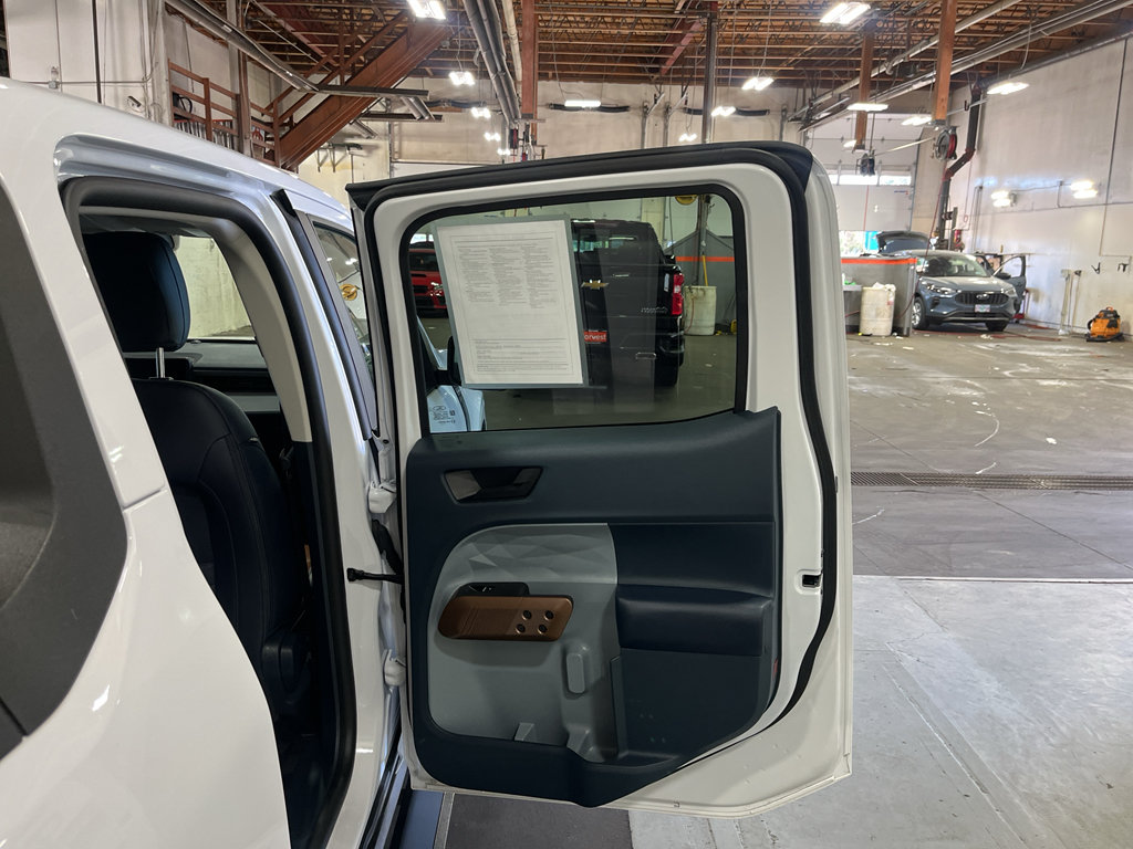 Used 2022 Ford Maverick Lariat w/ Equipment Group 500A Standard AWD/4WD image 22