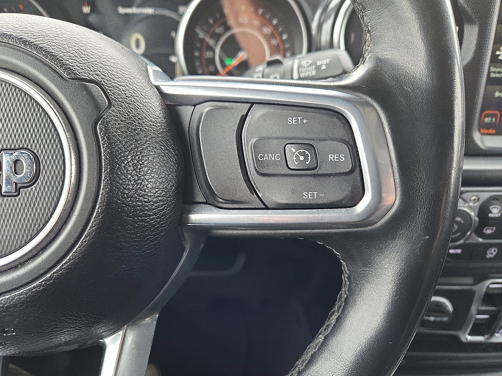 Used 2022 Jeep Wrangler Unlimited Sahara image 22
