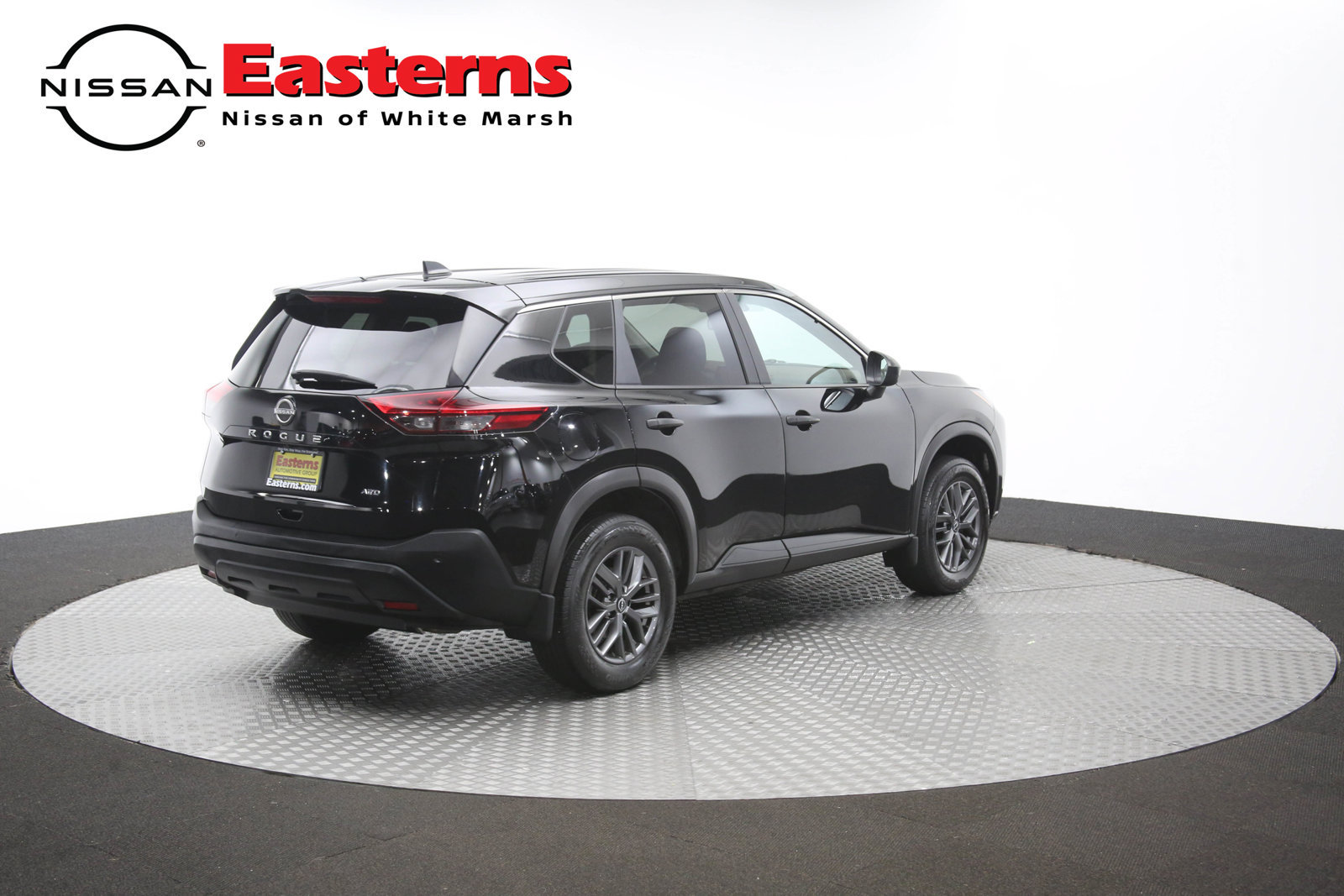 Used 2023 Nissan Rogue S AWD/4WD image 37