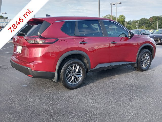 Used 2026 Nissan Rogue S FWD image 3