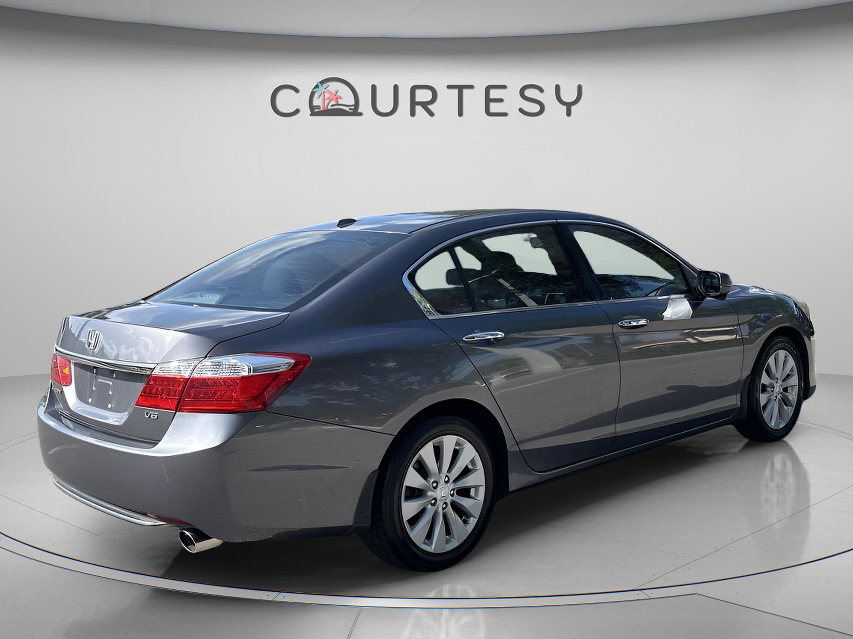 Used 2015 Honda Accord EX-L image 7