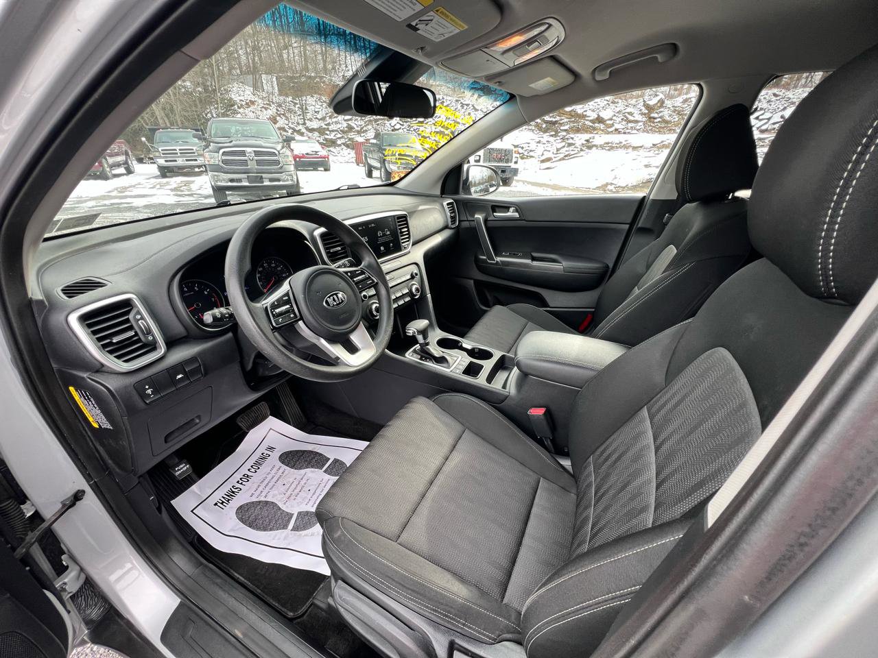 Used 2020 Kia Sportage LX image 9