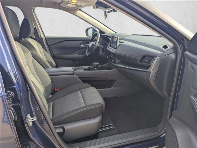 Used 2025 Nissan Rogue SV FWD image 20