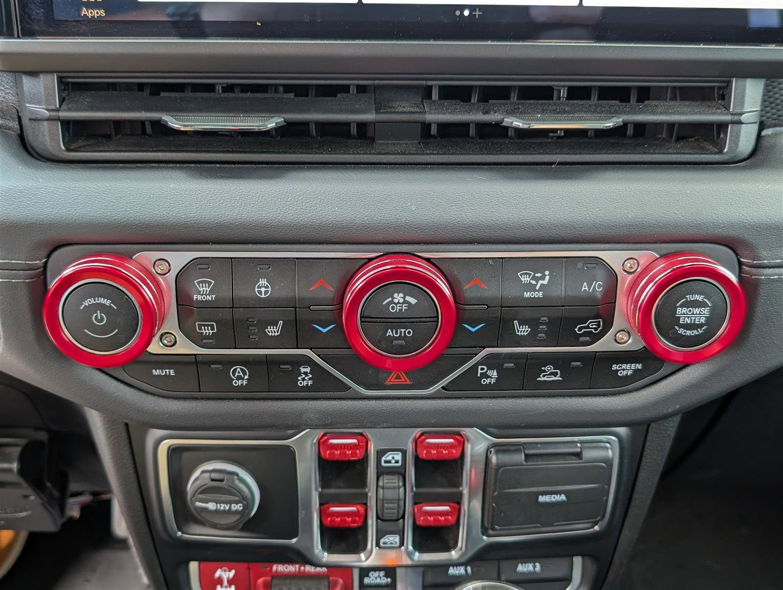 Used 2024 Jeep Gladiator Rubicon image 28