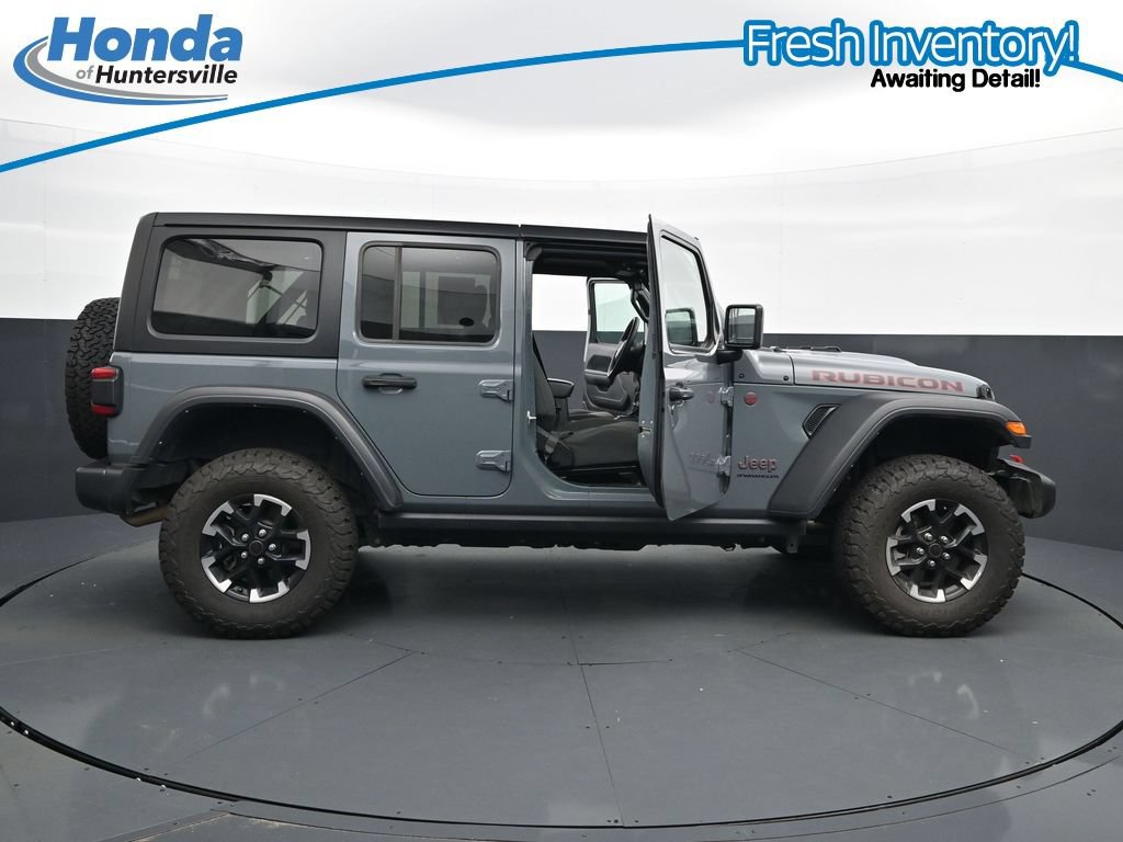 Used 2025 Jeep Wrangler Unlimited Rubicon AWD/4WD image 40