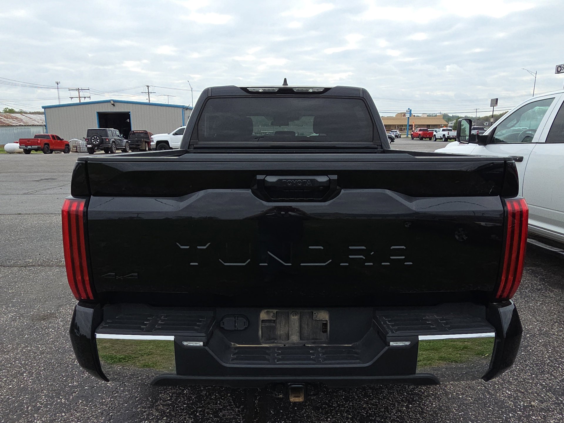 Used 2023 Toyota Tundra SR5 w/ TRD Off-Road Package image 5