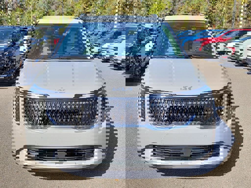 New 2026 Kia Carnival EX FWD image 2