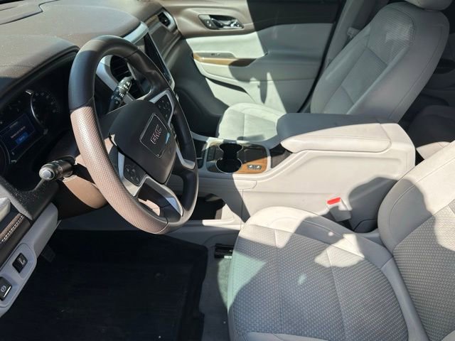 Used 2021 GMC Acadia SLE w/ Driver Convenience Package image 13