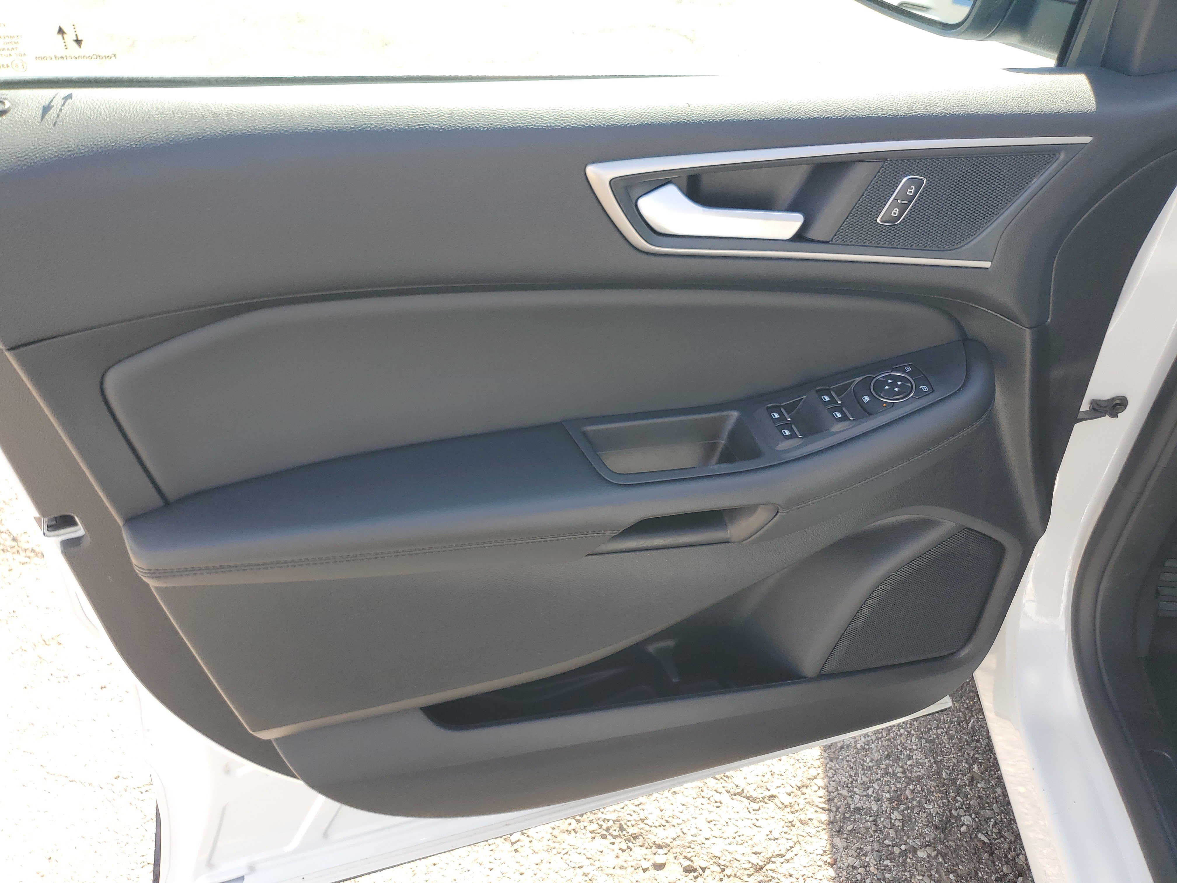 Used 2024 Ford Edge SEL w/ Convenience Package AWD/4WD image 10