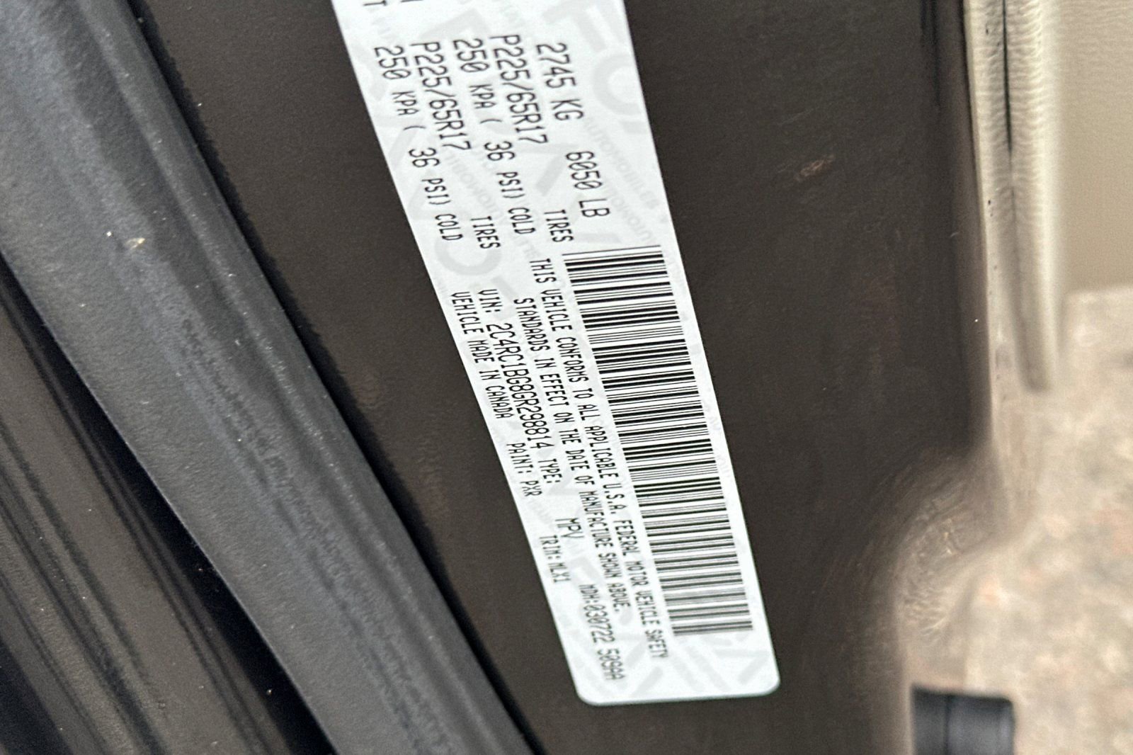 Used 2016 Chrysler Town & Country Touring image 27